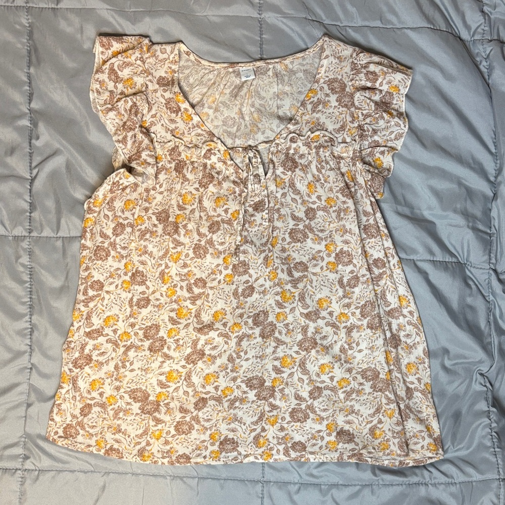 Old Navy Floral Blouse in Yellow, White, and Brown